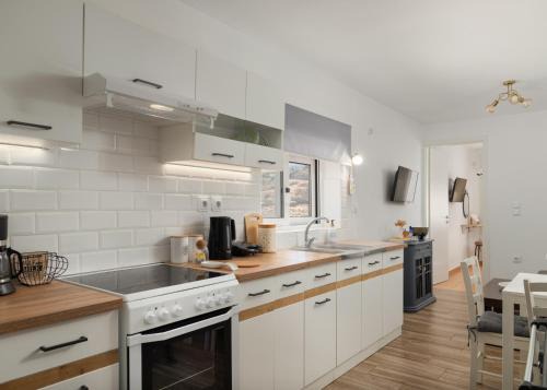 Steniai House | Houlia home διαμερίσματα με δωρεάν χώρο στάθμευσης