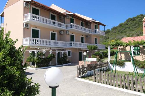Termenades Apartment | House Dimitri Agios Georgios Pagoi Corfu