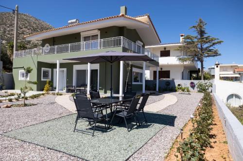 Anavyssos Villa | House on the Hill