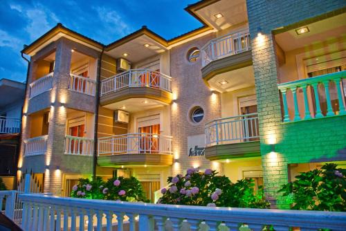 Sarti Apartment | House Spanos
