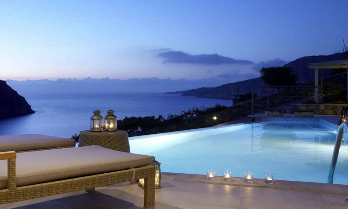 Assos Villa | Impressive Kefalonia Villa | Villa Bookman | 2 Bedrooms | Seafront