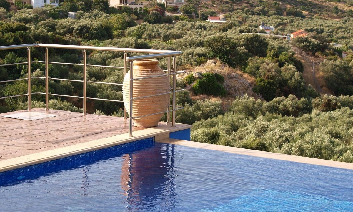Kolymbari Villa | Impressive Platanias Villa | Villa Bulma | 2 Bedrooms | Private Pool