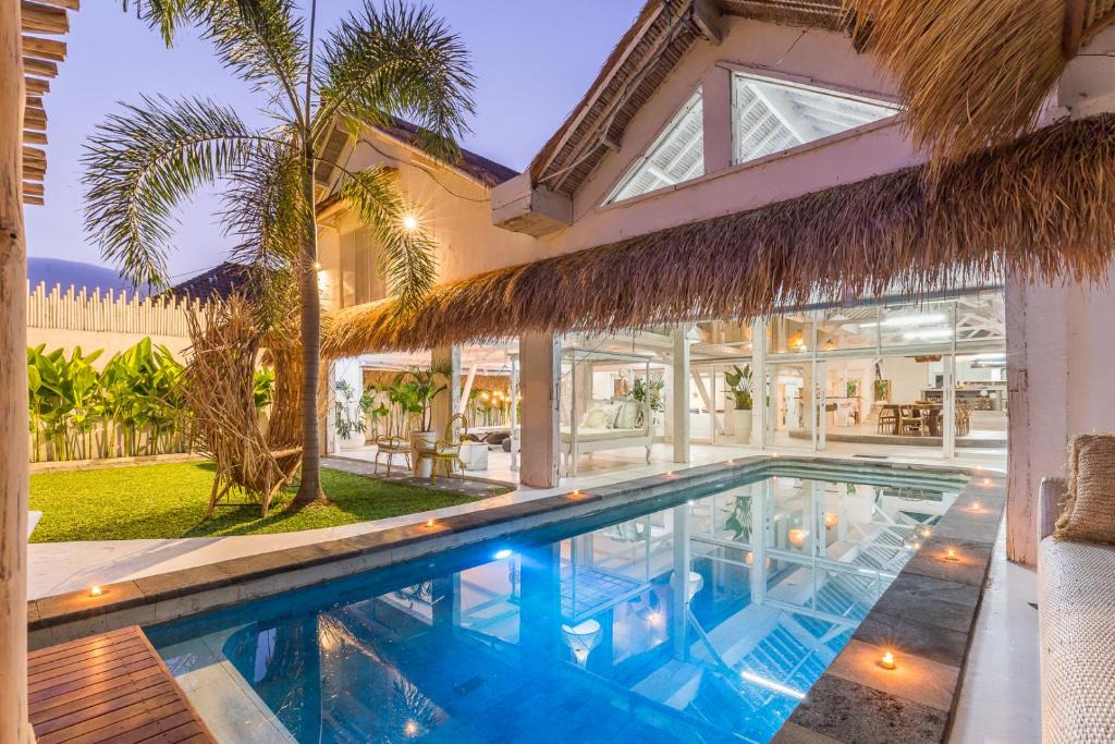 Cemagi Villa | Instagramable 4 bedroom Villa Azur