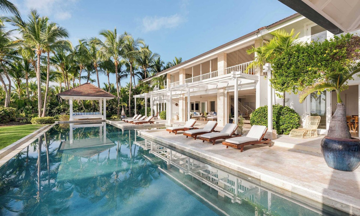 Punta Cana Villa | Intimate 5BR Oceanfront Villa | Private Gym