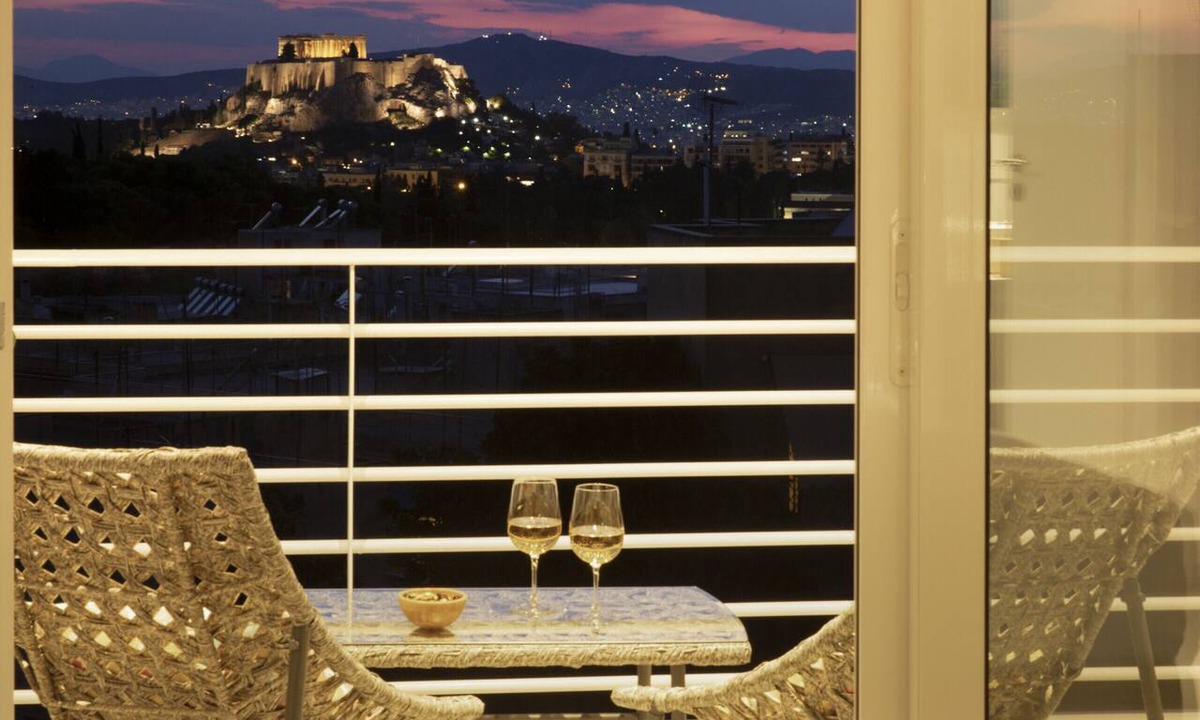 Pangrati Apartment | Ippodamou 25- Acropolis view renovated apartment