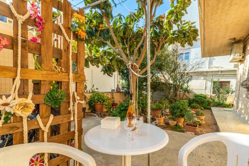 Agios Dimitrios Apartment | Irene Studio