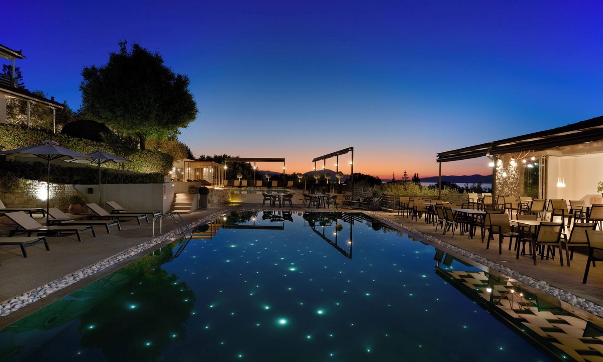 Pefki Hotel | Irene Studios