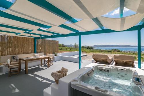 Milos House | Irida Luxury Residence