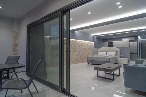 Paleokastritsa Apartment | Irida Studios and Suite