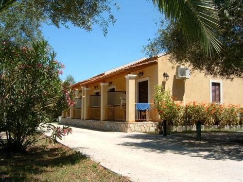 Kavos Apartment | IRINI-APPARTEMENT