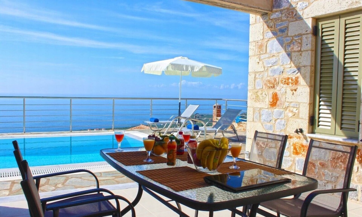 Neochori Villa | IRIS, Luxury Villa with Private Pool in Stoupa