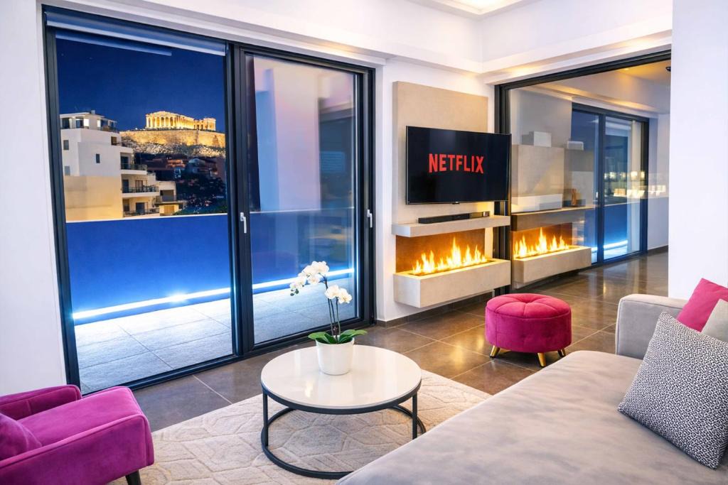 Gazi Apartment | Iris Penthouse - Luxury Acropolis View and Jacuzzi