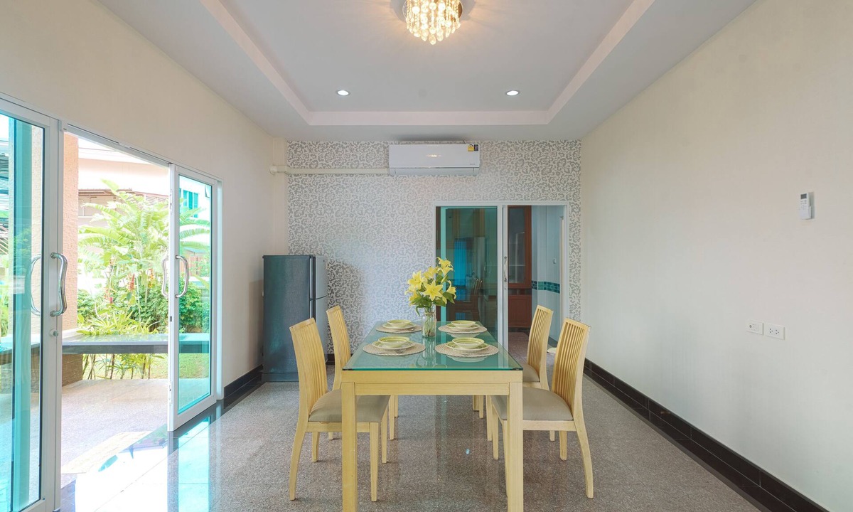 Pak Nam Villa | June Pool Villa
