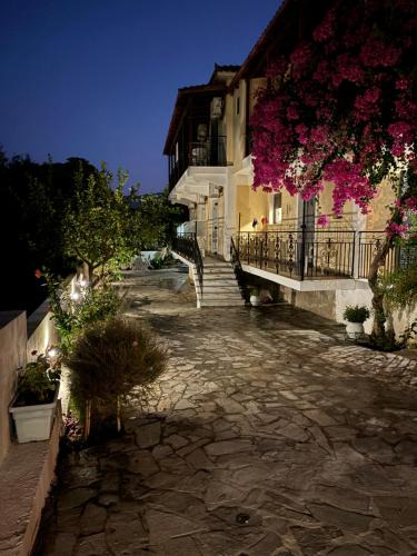 Alikanas House | Kali 's Studios