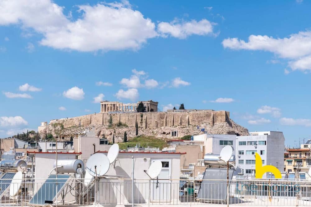 Kinosargous Apartment | Kalypso Acropolis View Rooftop | 6 min to Metro