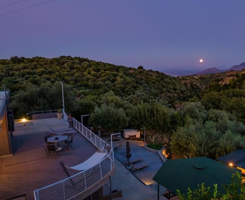 Katochori House | Karel house