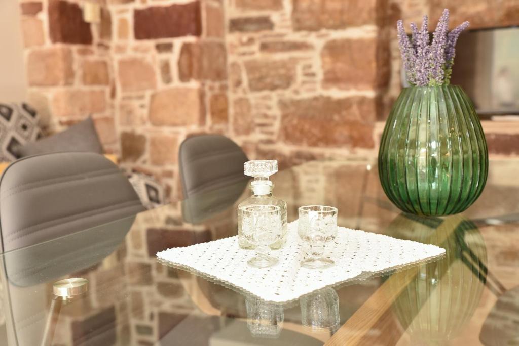 Katarraktis Apartment | Kentos Charming Stone Escape Near Fishing Harbor
