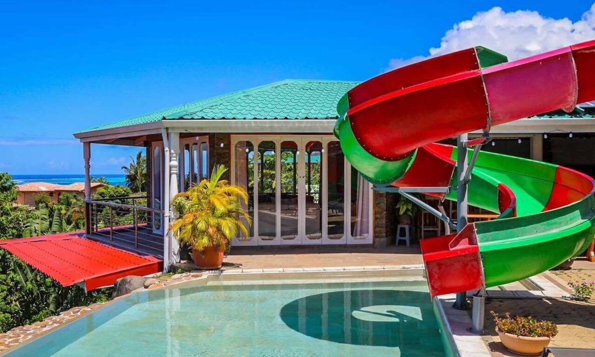 Teavaro Resort | Kia Ora House Villa - Infinity Pool and Stunning Views of the Lagoon