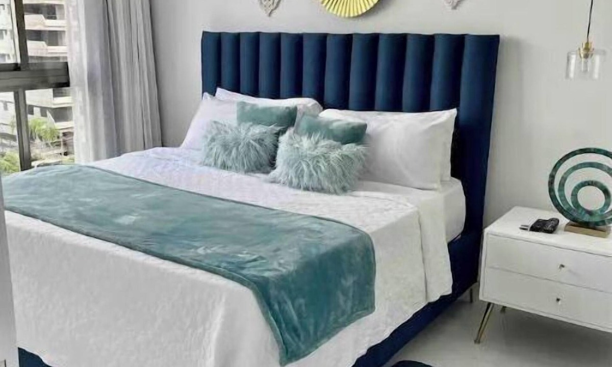 Renacimiento Condo | King size bed apt with roof top infinity pool