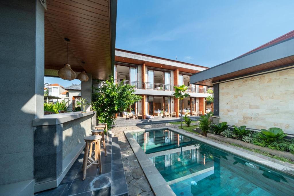 Kemenuh Hotel | Koeluma Bali