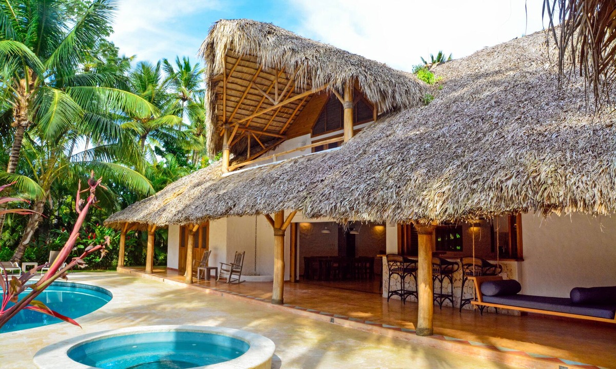 Las Terrenas Villa | Large Luxury Villa step to Playa Coson
