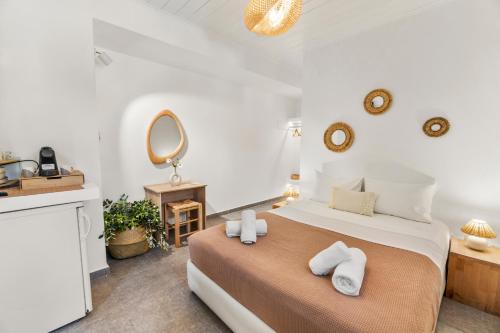 Andros Town Apartment | LausAndros Suites