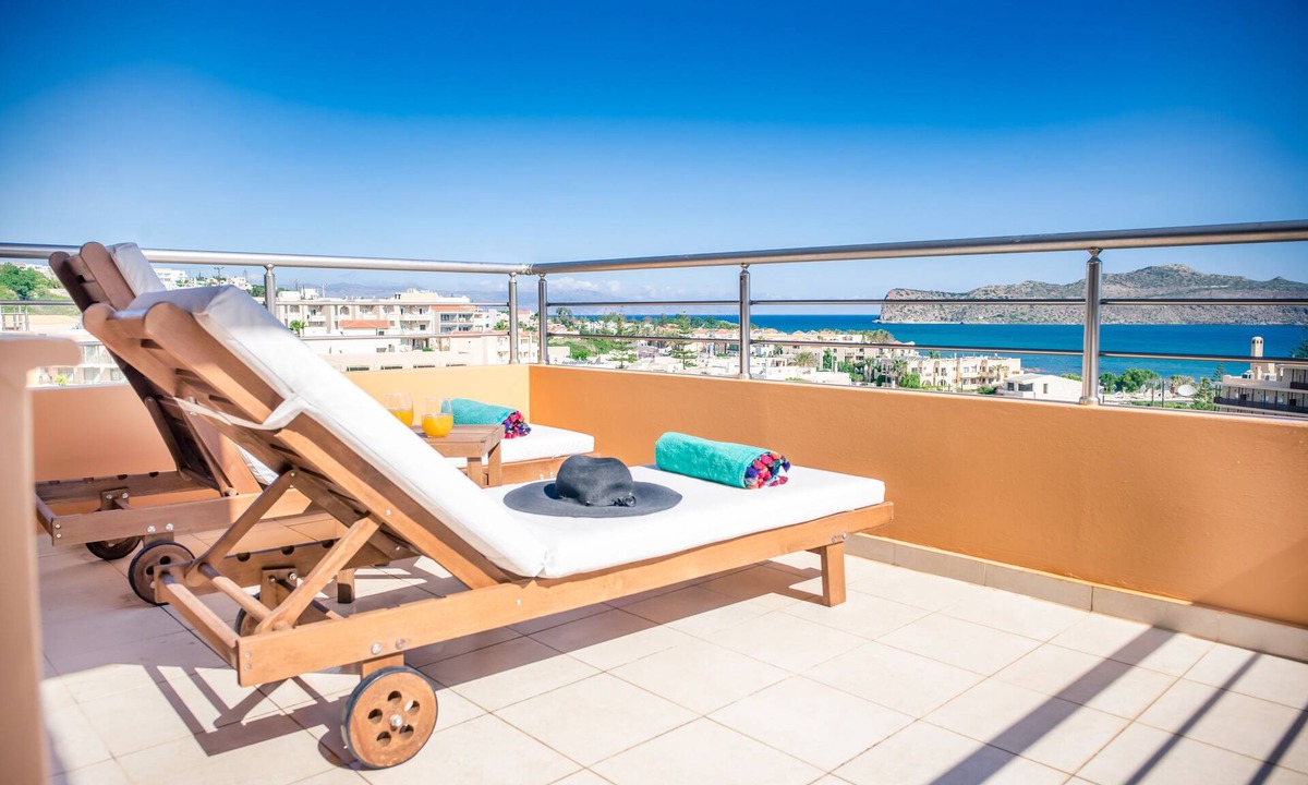 Agia Marina Villa | Lavender Villas III (incredible view 200m from the sandy beach of Ag. Marina)