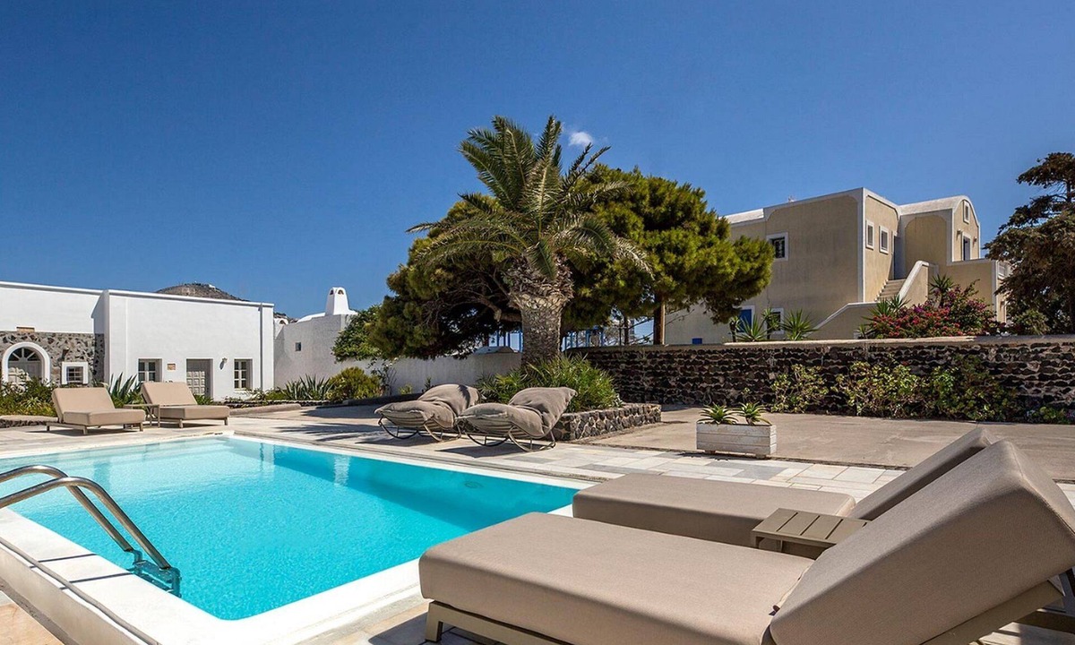 Megalochori Villa | Lavish Santorini Villa | Villa Antica | 2 Bedrooms | Private Swimming Pool