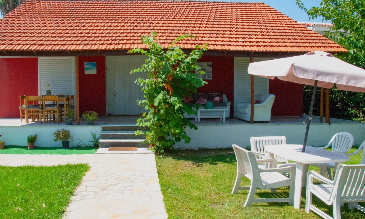 Kavos House | LeMaMi Seafront Bungalows