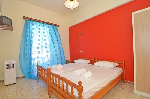 Alikanas Apartment | Levante taverna studios