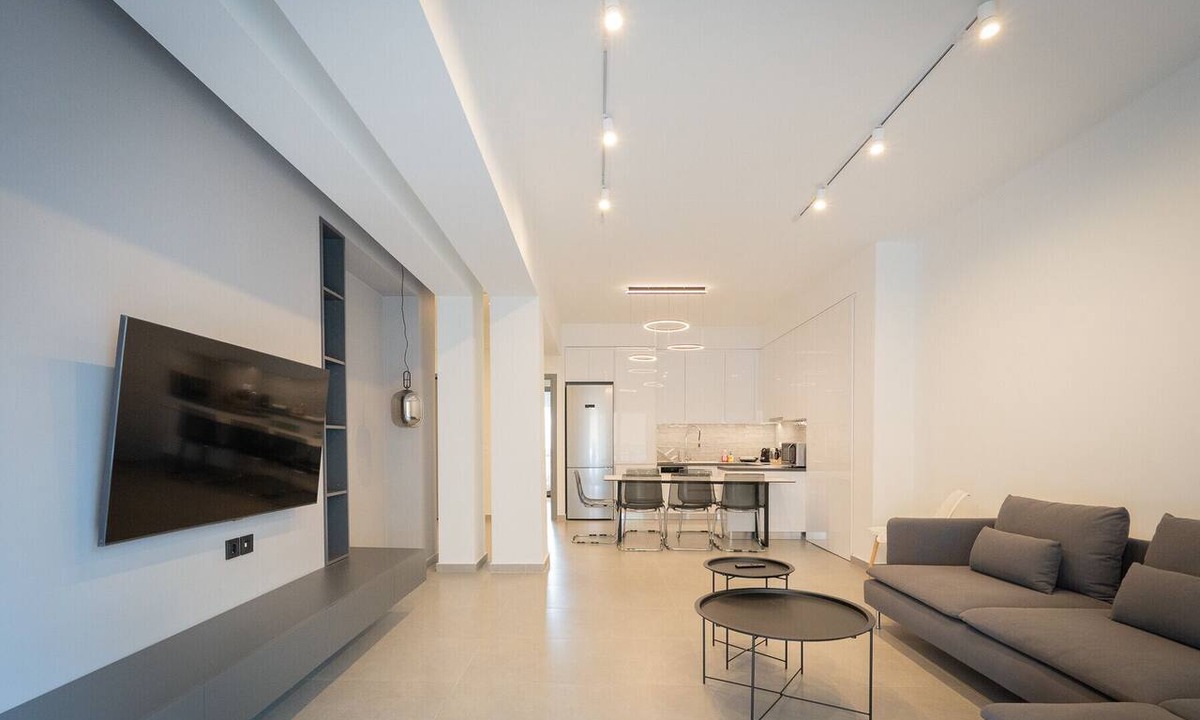 Pangrati Apartment | LIV - Luminous & Spacious Apartment in Pagrati