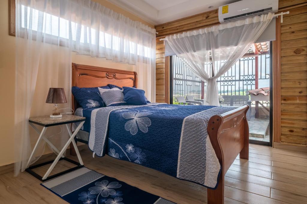 Ciudad Modelo Mirador Norte Apartment | Loft con terraza en Santo Domingo