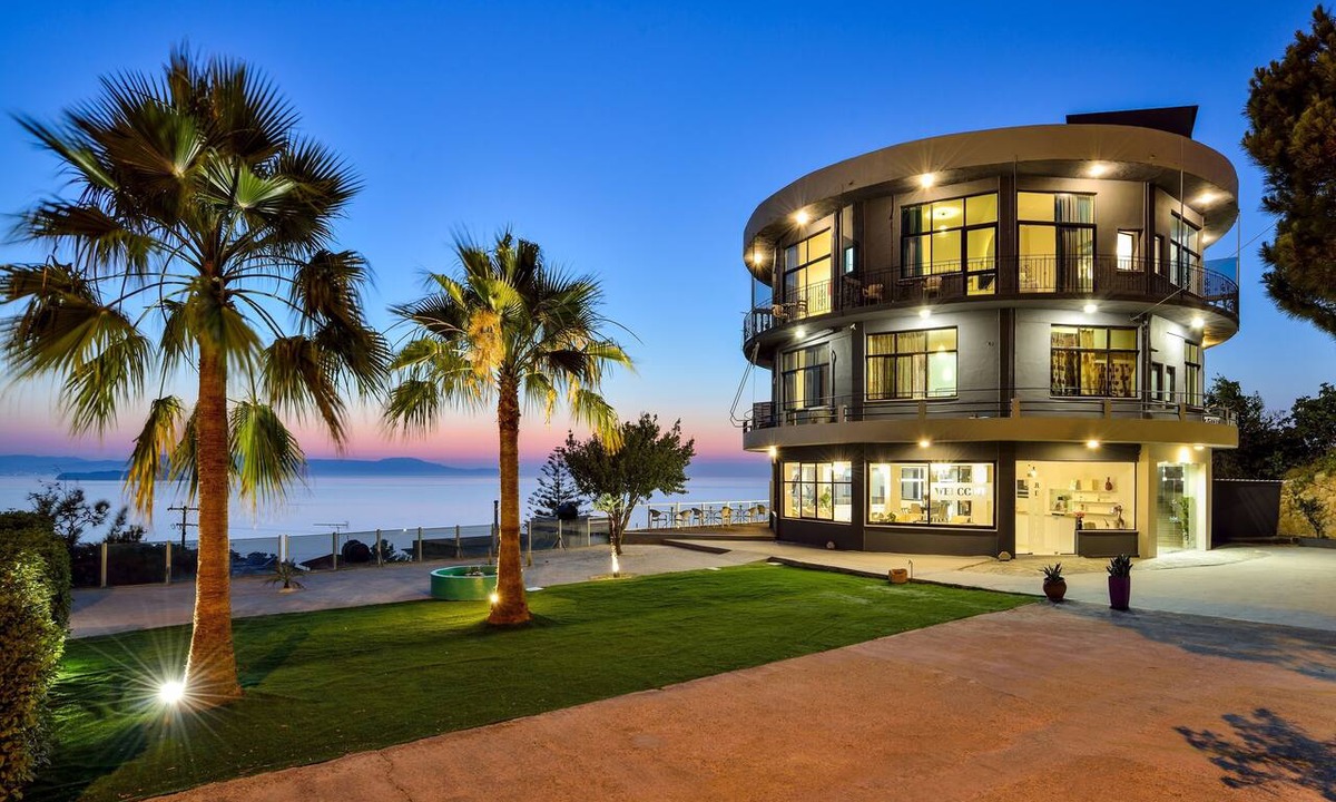Halepa House | Loucerna Suites Chania