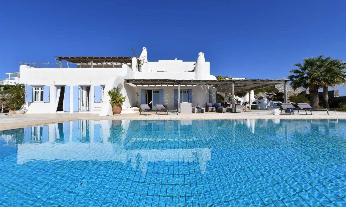 Krotiri Villa | Luxurious Paros Villa | 6 Bedroom Villa | Private Infinity Pool & Sensational.
