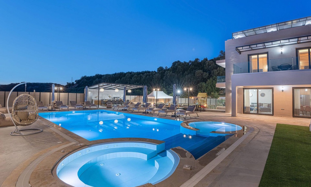 Roumeli Villa | Luxurious Villa Micha - With 150m² Pool