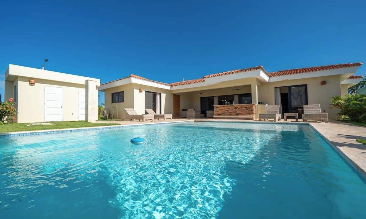 La Mulata House | Luxury 3-bedroom villa in Casa Linda.