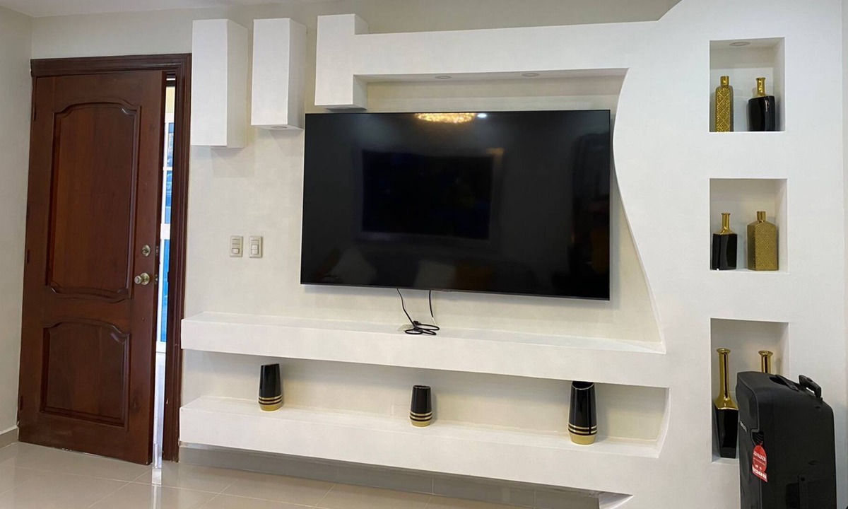 Cotui Apartment | Luxury Apartment Private Parking WIFI Netflix And Disney+