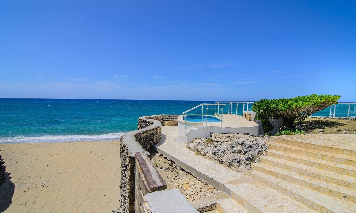 Sosua Apartment | Luxury condo on private sandy beach, with pool, A/C, internet, cable TV