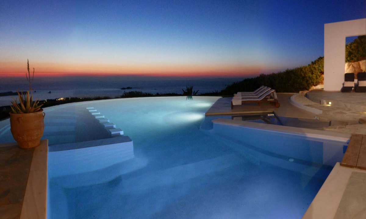 Nea Cryssi Akti Villa | Luxury Private Villa with Infinity Pool & Sunset Sea Views – Paros