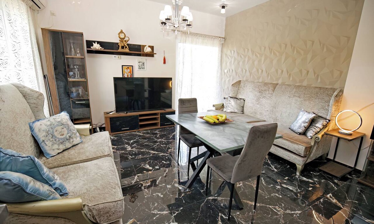 Varkiza Apartment | Luxury Romantic Seaside Apartment in Varkiza