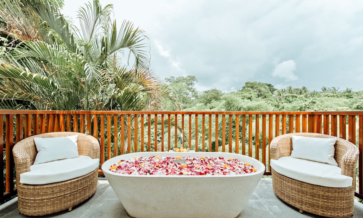 Tegal Mengkeb Villa | Luxury Villa Overlooking to River and Jungle - Indah 4