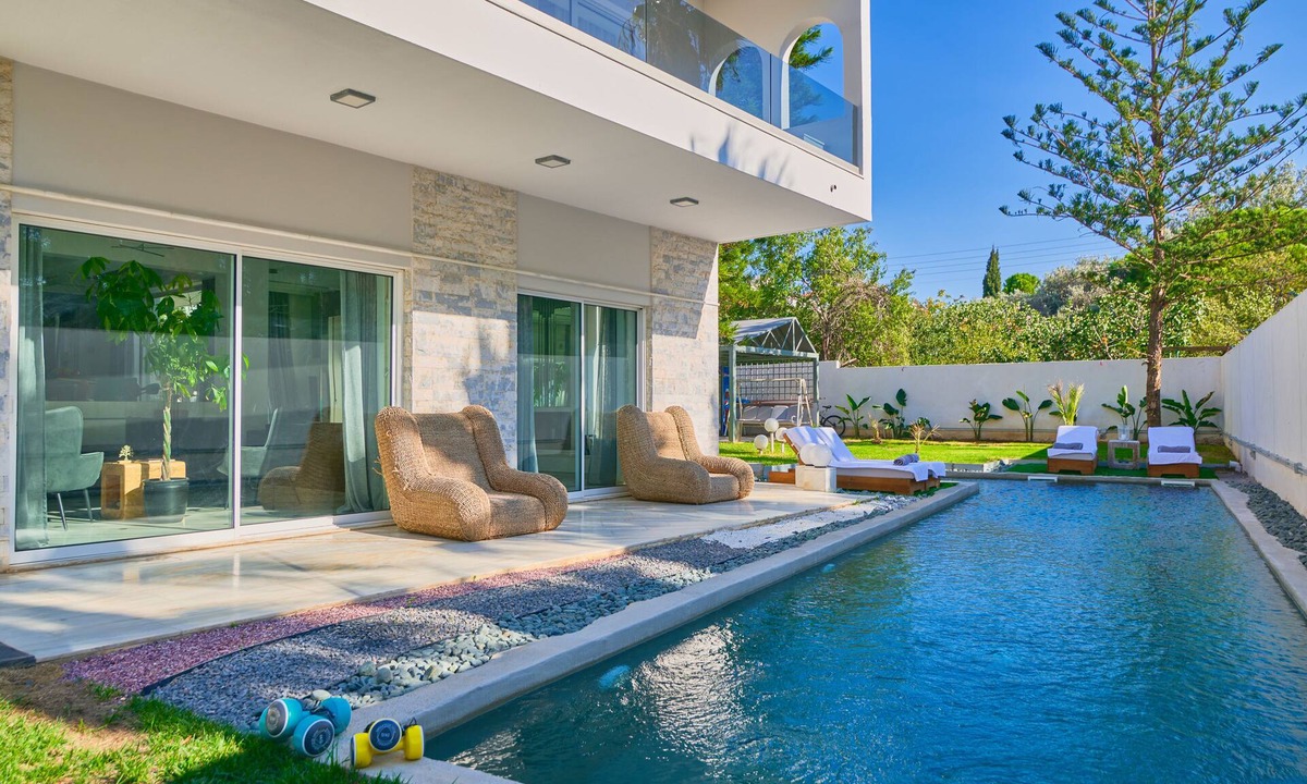 Kavouri Villa | Luxury Villa with Pool,BBQ and Garden Vouliagmeni