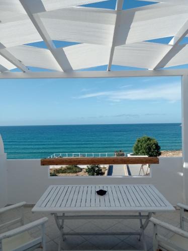 Milos House | Maistrali
