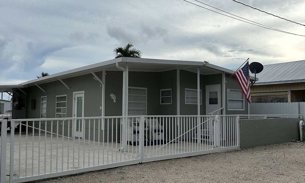 Key Largo Village House | Manatee Way Paradise - WINTER 2025 AVAILABLE - Waterfront and Private Beach