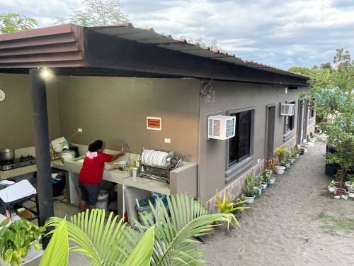 Iba Villa | Marcusito's Beachfront Vacation Place