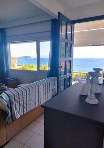 Loutraki House | Mare Mia