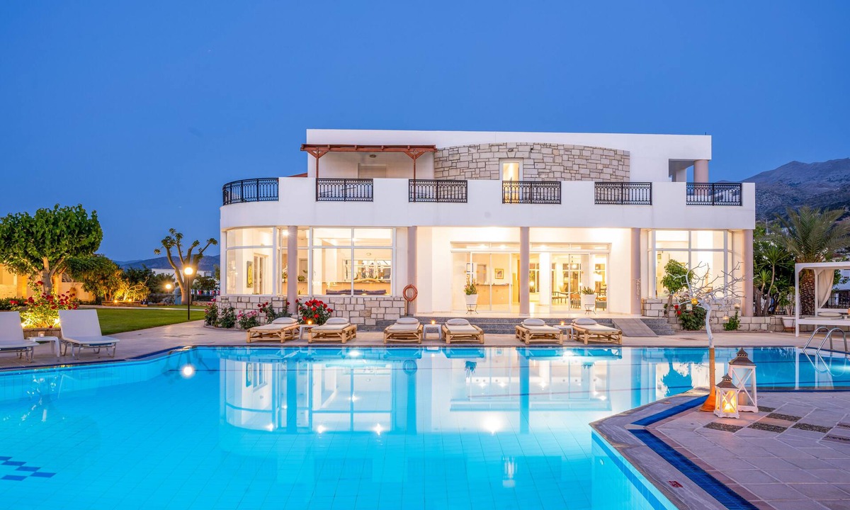 Malia Hotel | Maria Rousse