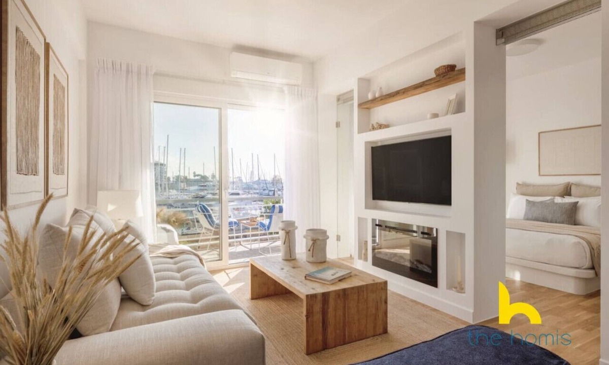 Piraeus Apartment | Marina View Haven King Beds & Cosy Fireplace!
