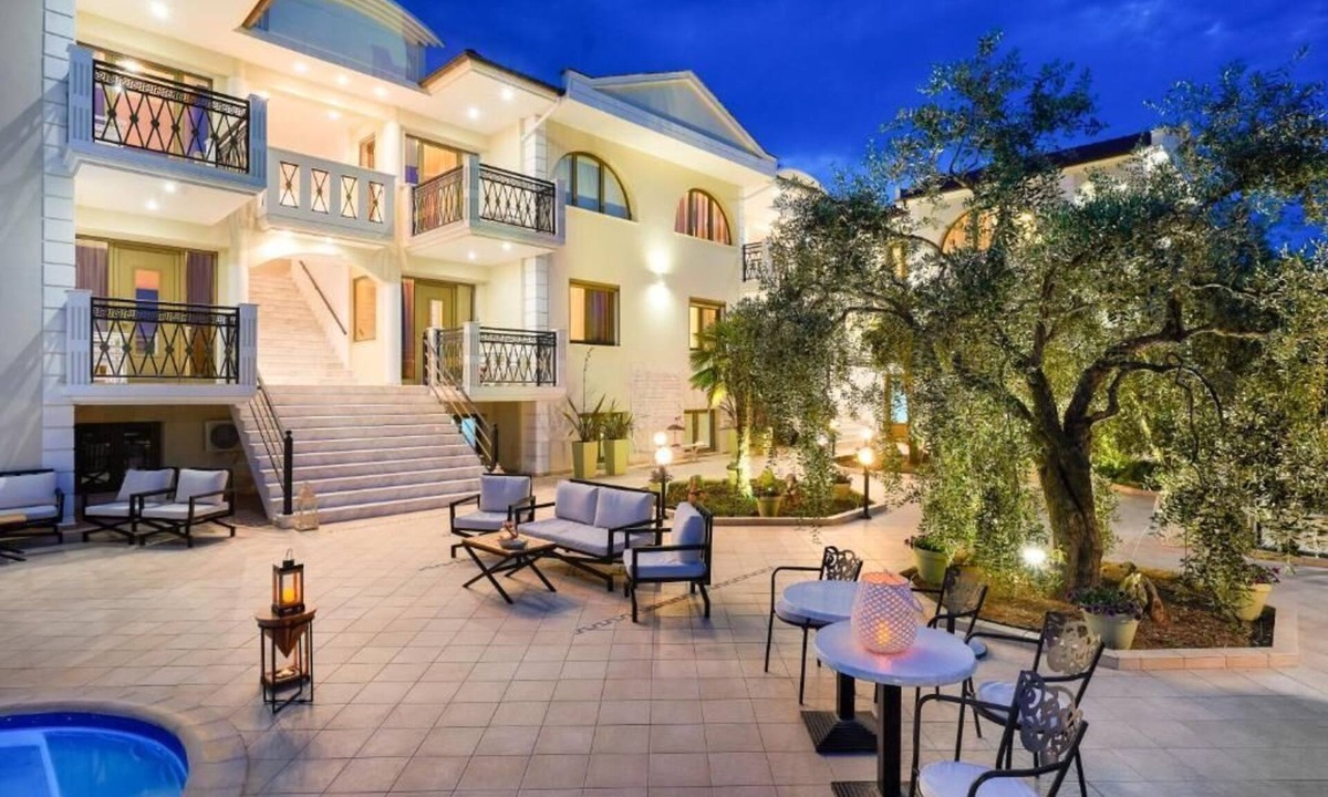 Thasos Town Hotel | Mary An