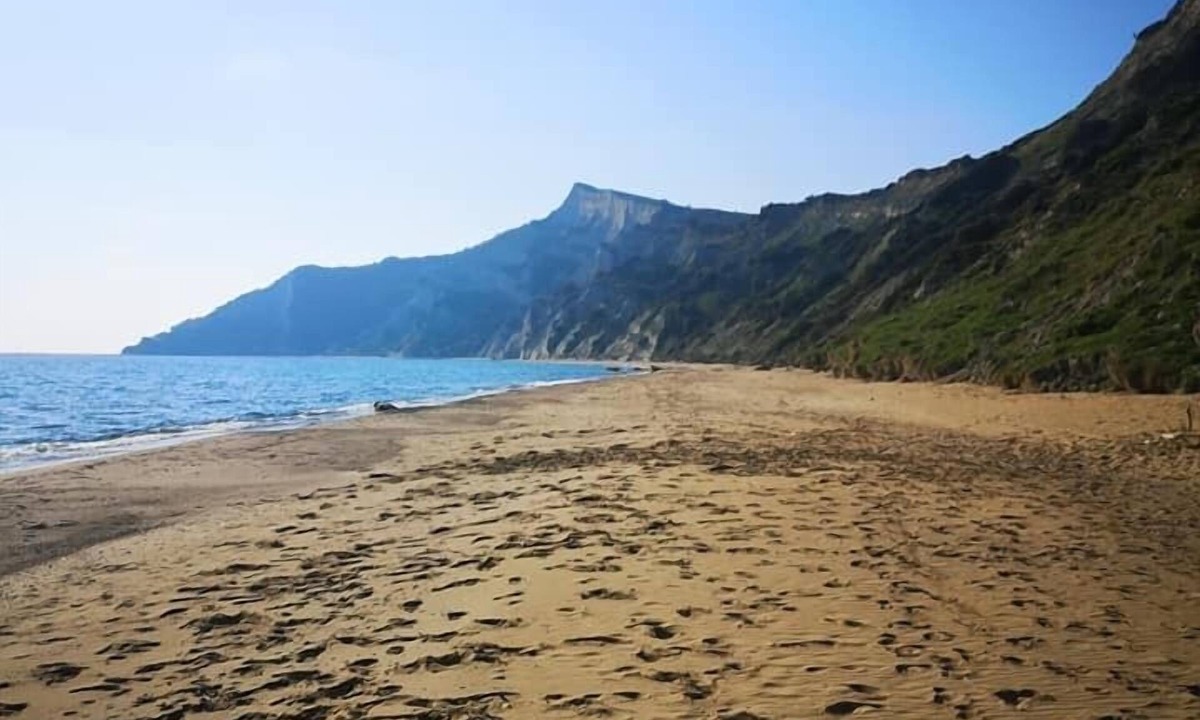 Kavos Hotel | Mediterranean Blue